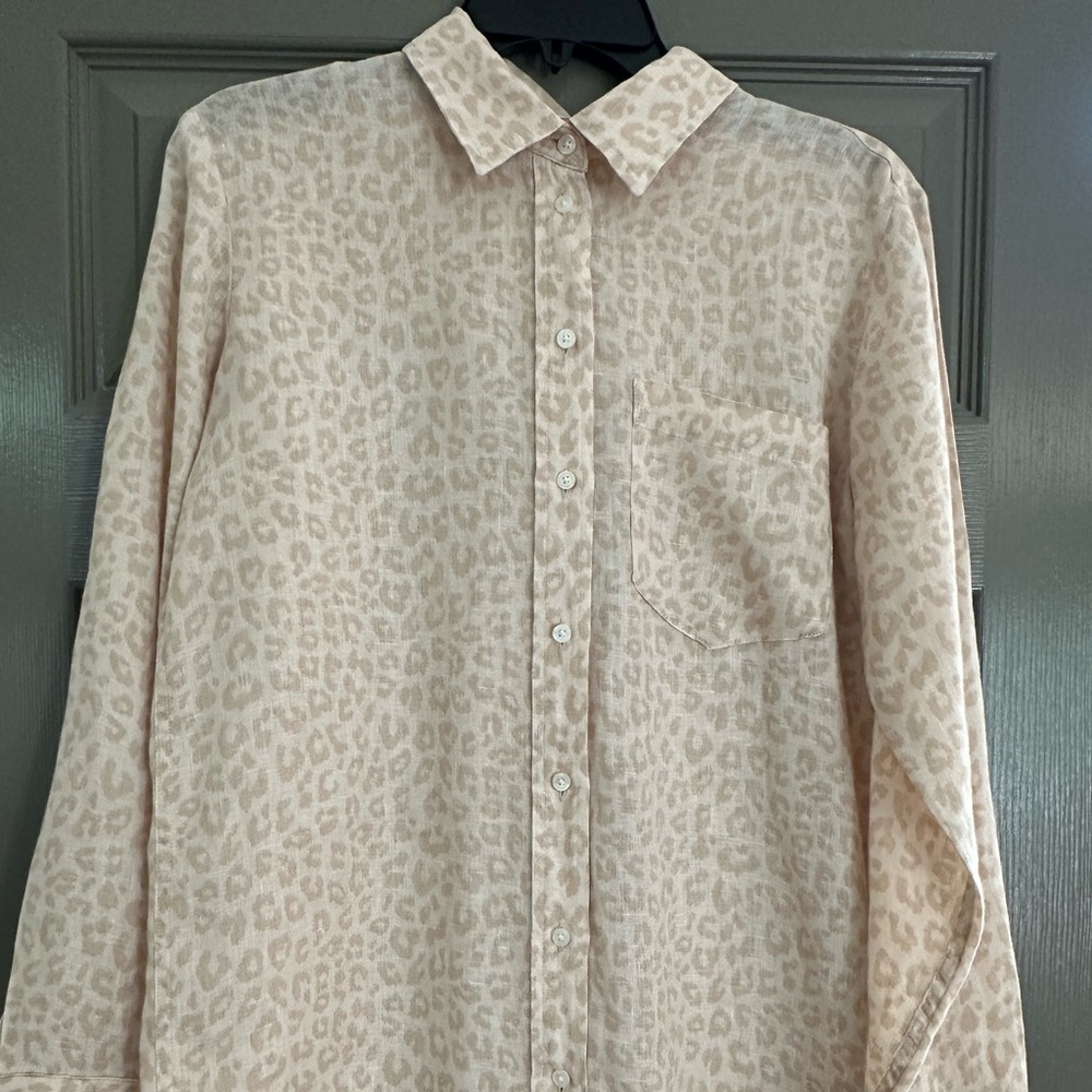 GAP Women’s Tan Leopard Print Linen Shirt